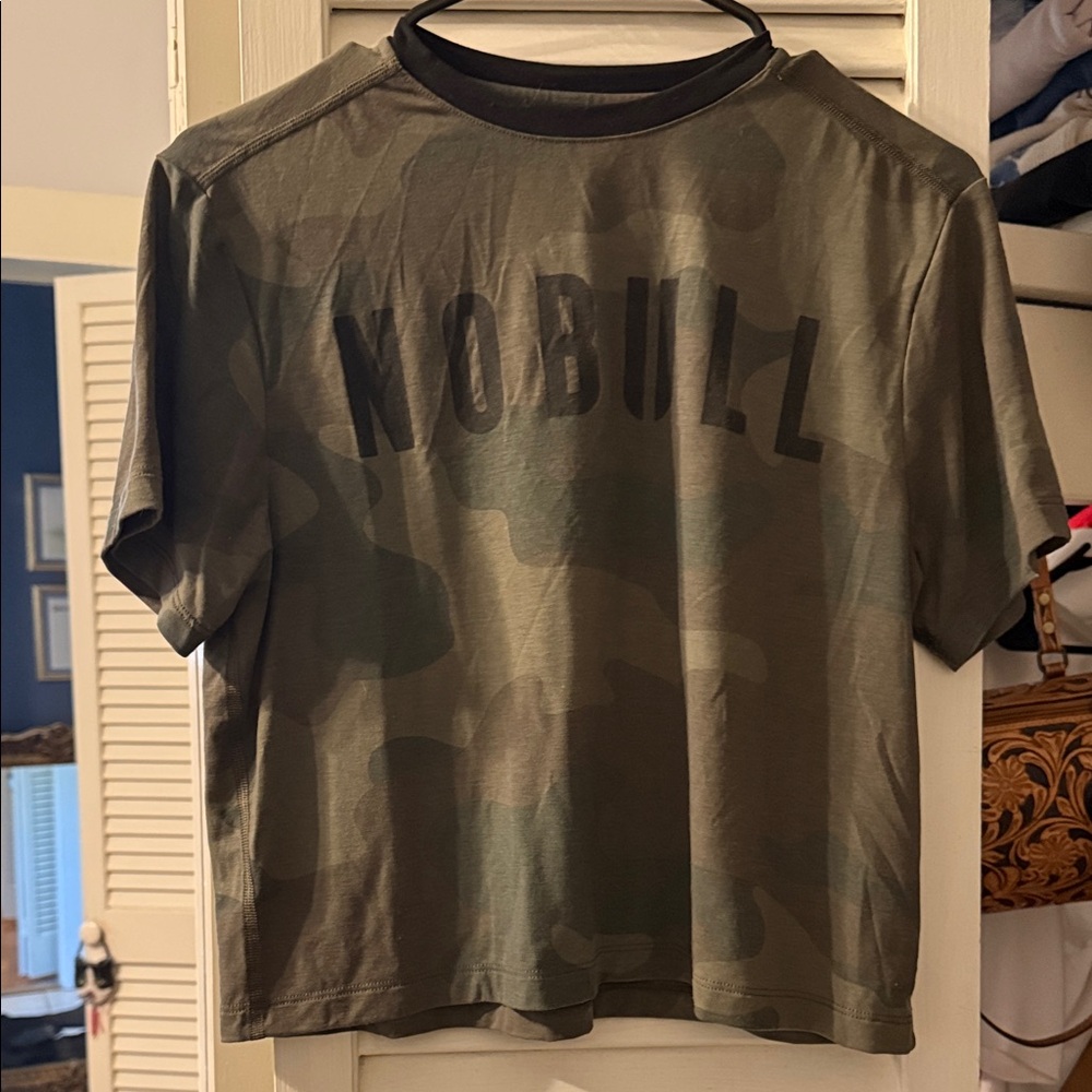 NOBULL cropped workout top